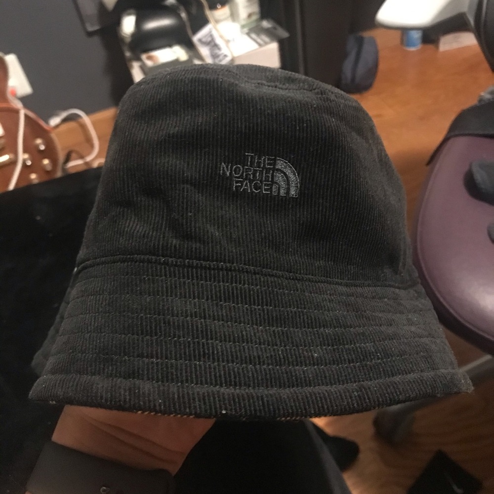 North Face Men’s Reversible Bucket Hat Corduroy
